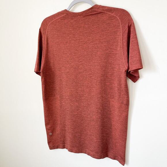 Lululemon Metal Vent Tech Short Sleeve Shirt Red Medium Athletic Training Run - Picture 5 of 11